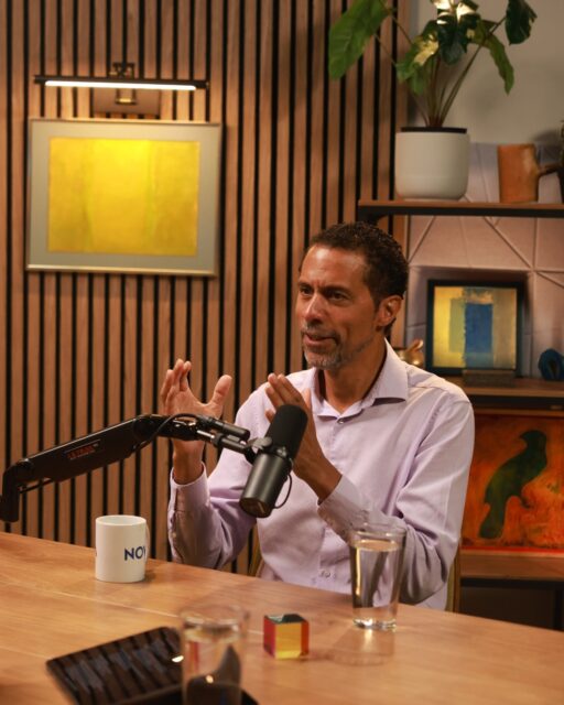 The origins of speech, hidden in birdsong 🦜 🎶 

Join neuroscientist @erich_d_jarvis and Hakeem Oluseyi in the latest episode of "Particles of Thought" as they delve into the extraordinary ability of vocal learning and its impact on communication, cognition, and cultural creation 🧠 

🎧 Check out the new episode of the digital series we produced with @novapbs & @wgbh - link in bio!